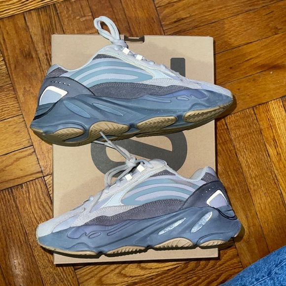 Yeezy boost 700 v2 Tephra